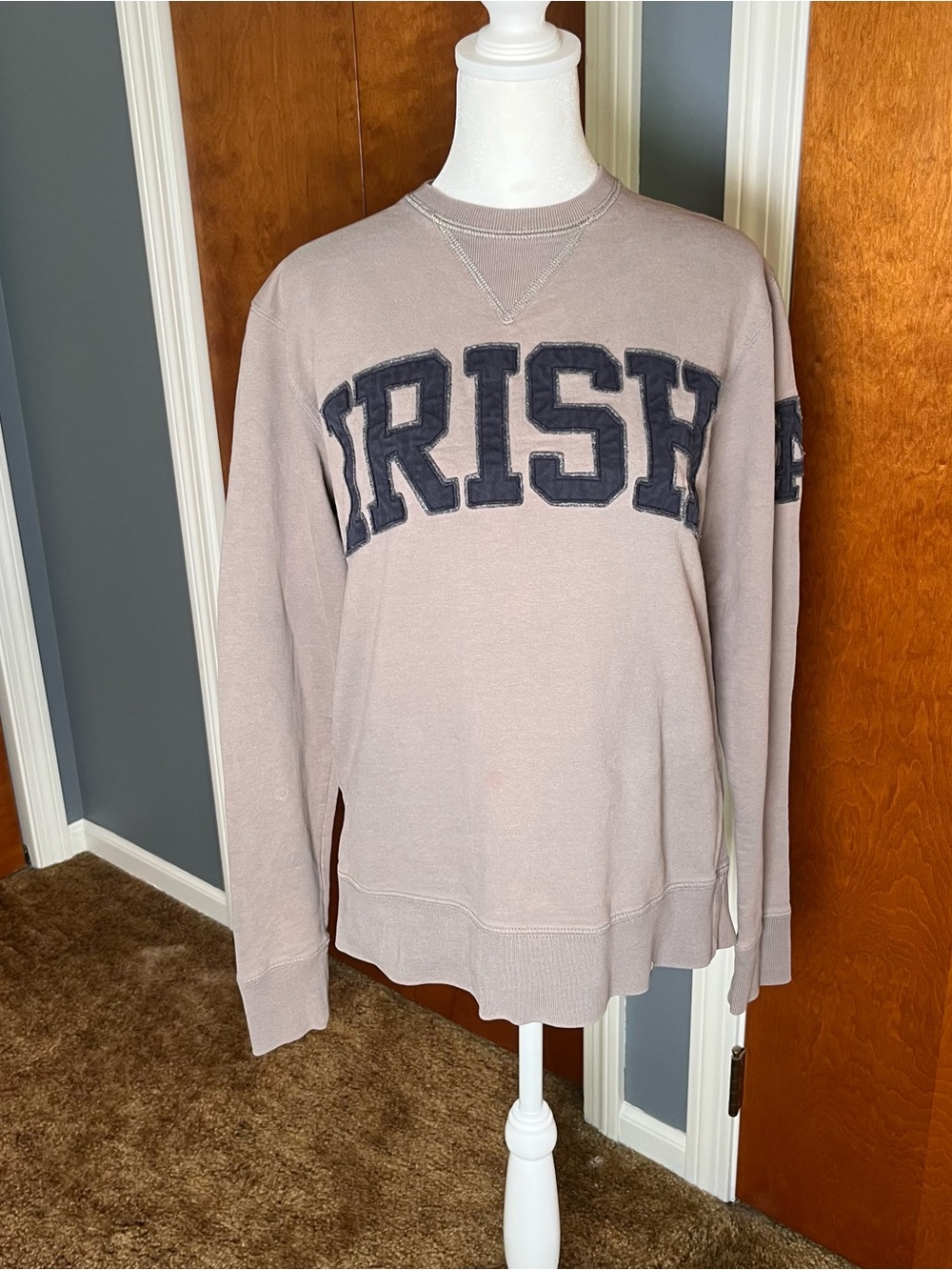 47 Notre Dame Crewneck Sweatshirt in gray with Navy Letter. Womens size small.
